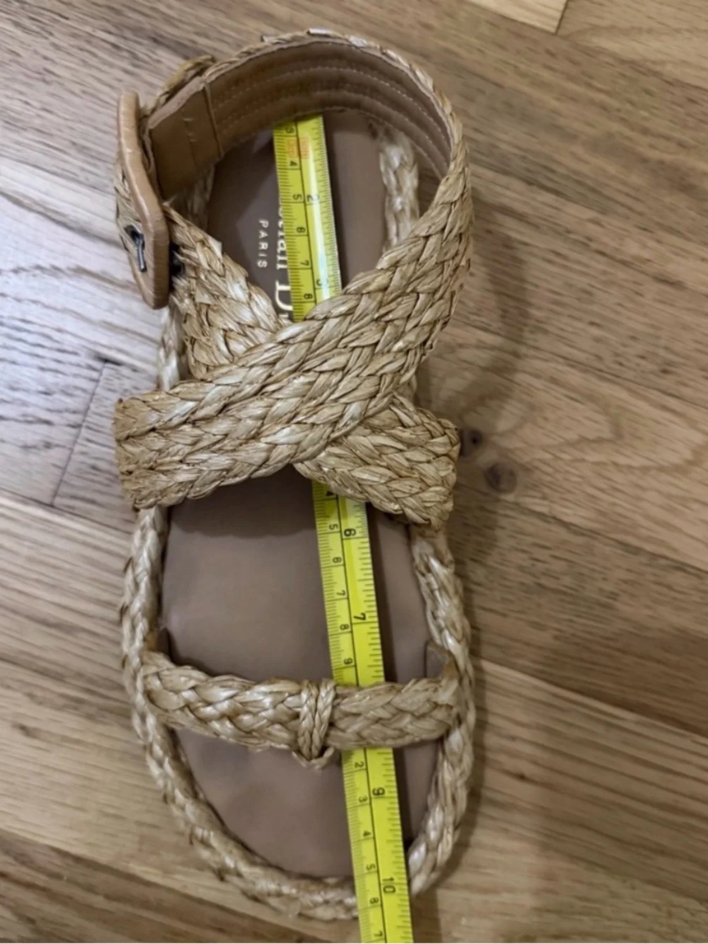 Dior Woven Ocean Flat Thong Sandals in beige Raffia Size 38